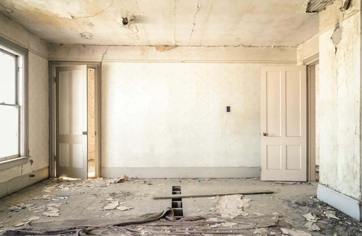 Waste disposal crew managing a cleanout project in Cedar City